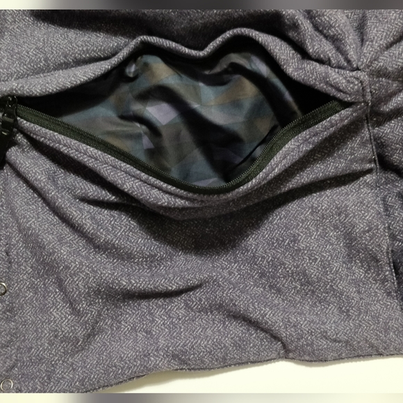 Lululemon down wrap - Picture 4 of 5